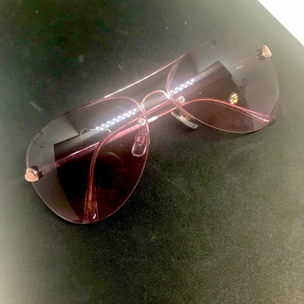 GUC Rose Heart Accent Aviator Sunglasses